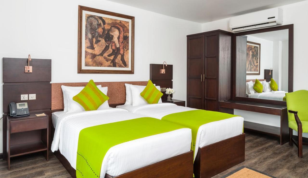 Fox Jaffna Hotel Exterior photo